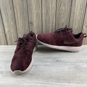 Nike Roshe One Premium 'Metallic Mahogany'  Women's Casual Shoes 833928 902 (8.5
